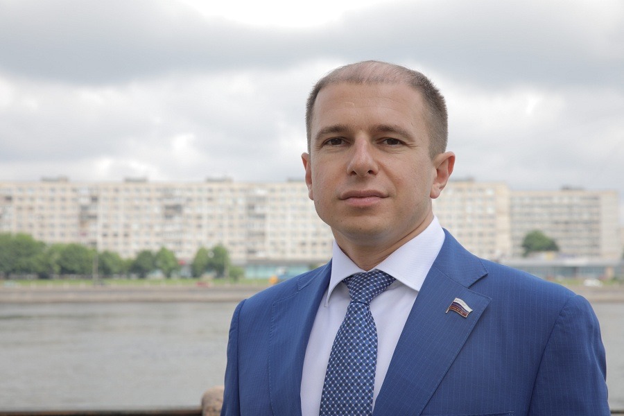 Михаил Романов поздравил юных петербуржцев с Днем молодежи