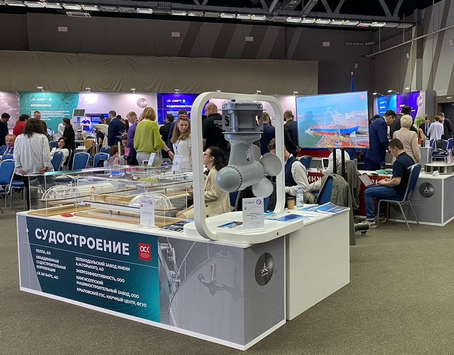 Свыше 1000 участников приехали в Сочи для обмена опытом на фестиваль научно-технического творчества